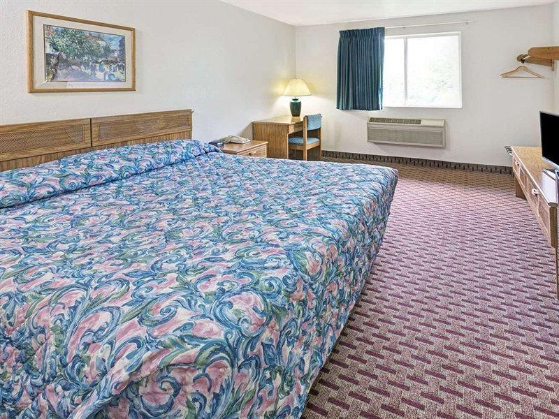 Super 8 By Wyndham Canonsburg/Pittsburgh Area Buitenkant foto