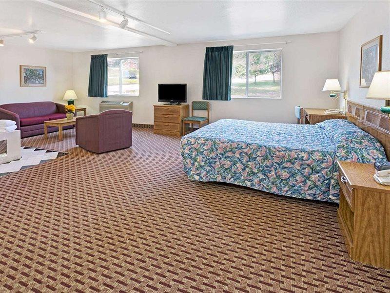 Super 8 By Wyndham Canonsburg/Pittsburgh Area Buitenkant foto