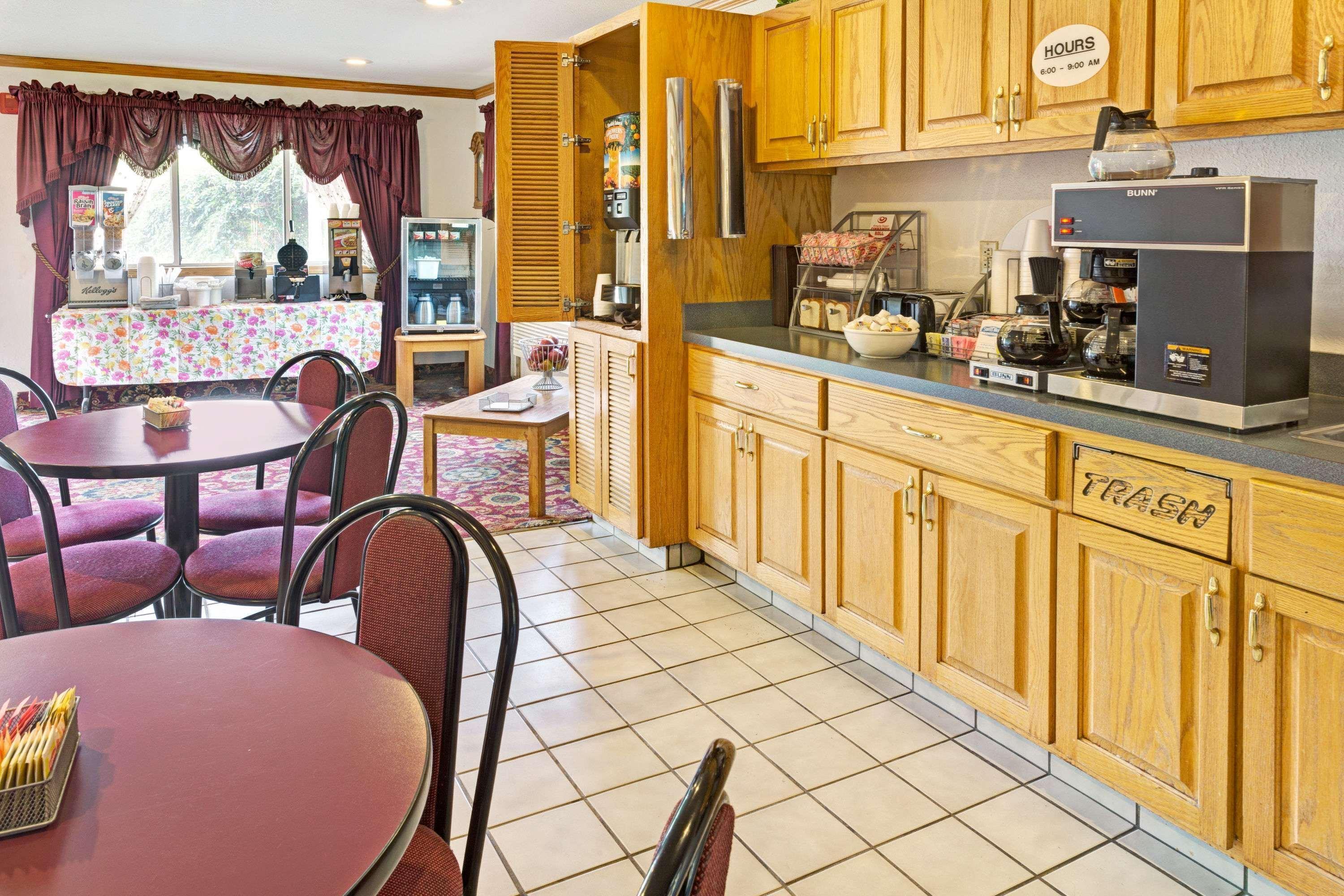 Super 8 By Wyndham Canonsburg/Pittsburgh Area Buitenkant foto